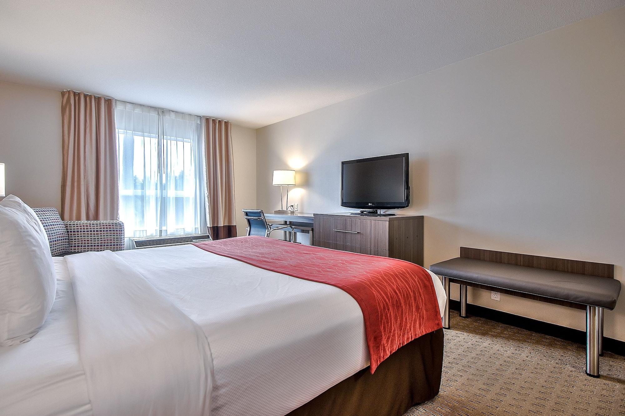 Comfort Inn & Suites South YYC Exterior foto